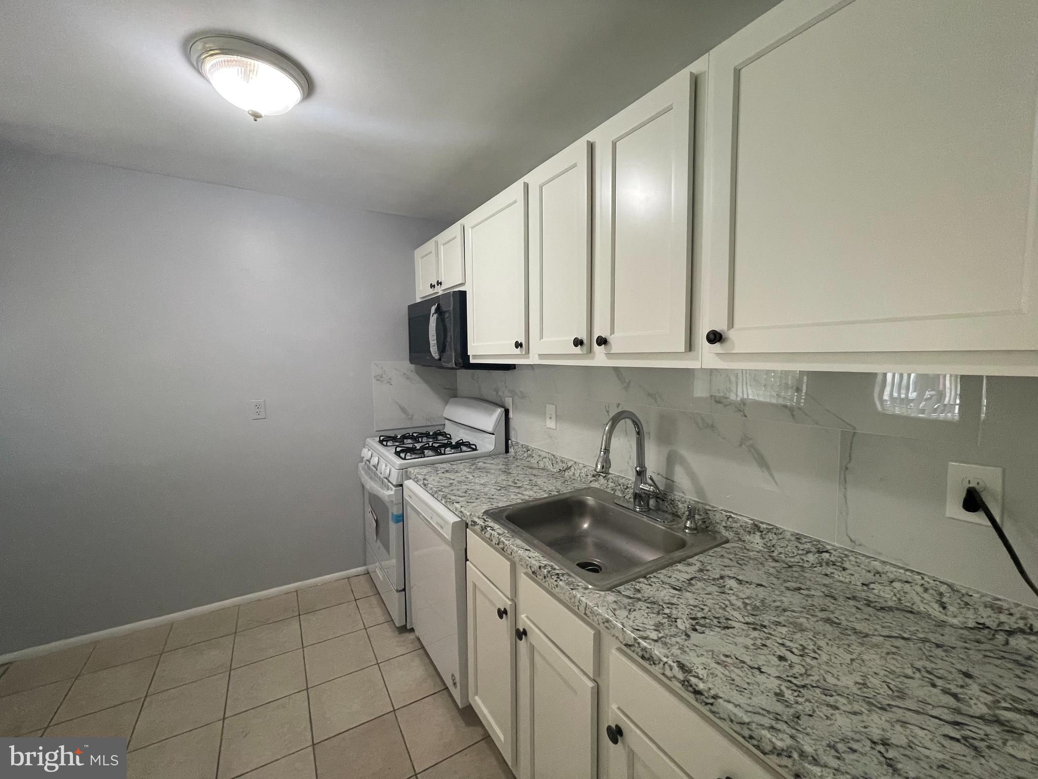 9270 Adelphi Road, Unit 2 Hyattsville, MD 20783 - Photo 5 of 16