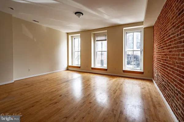 $1,850 | 1712 Thames Street, Baltimore, MD 21231