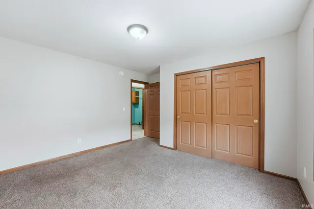 $275,000 | 19515 Carter Lane, New Paris, IN 46553