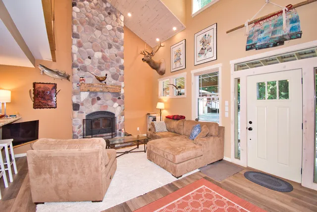 $489,000 | 824 North Philip Road, Niles, MI 49120