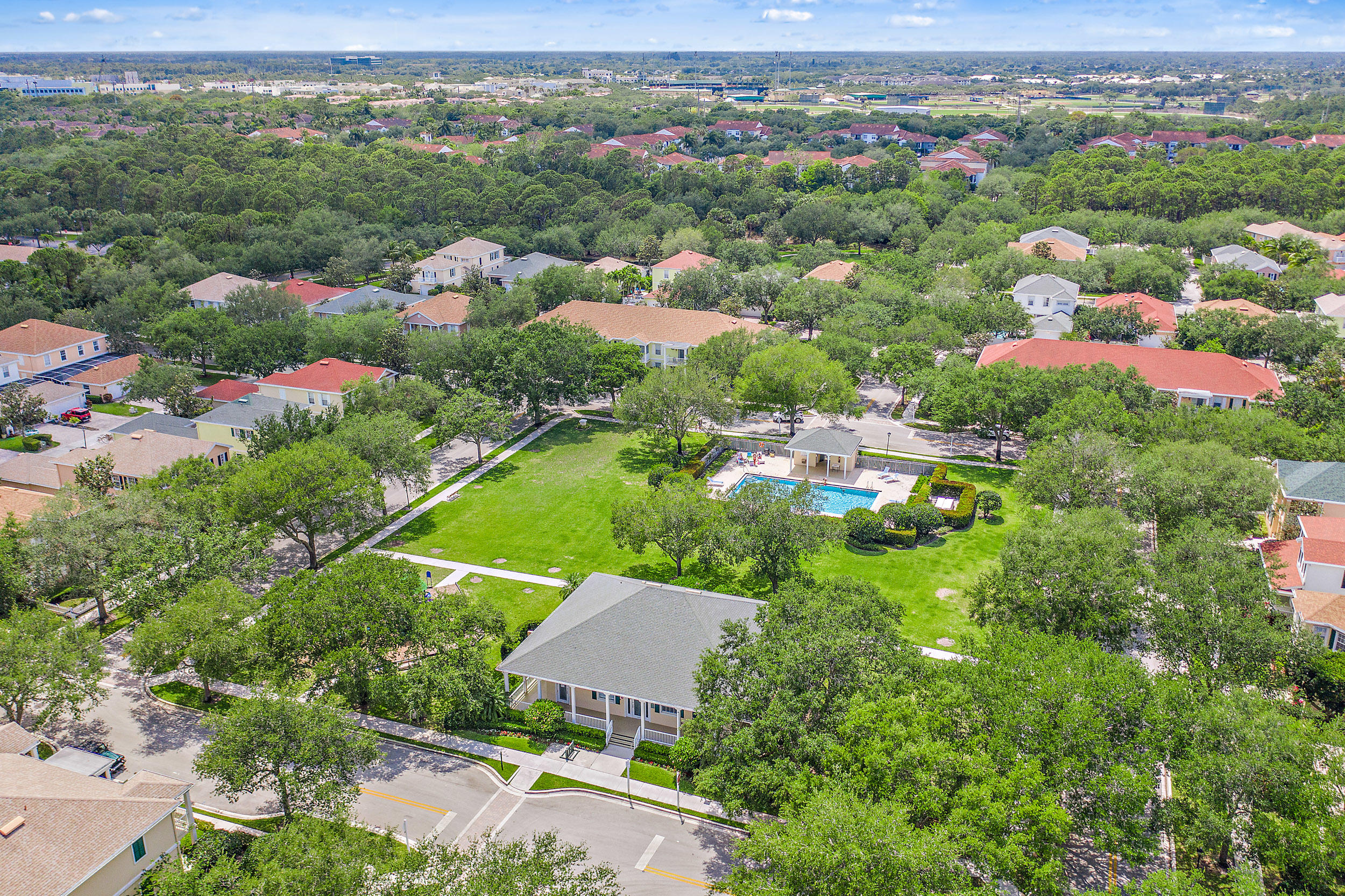113 Rockingham Road Jupiter, FL 33458 - Photo 28 of 39 Cambridge Clubhouse