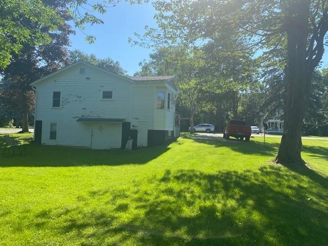 12 Adams Street St. Albans Town, VT 05478 - Photo 4 of 9