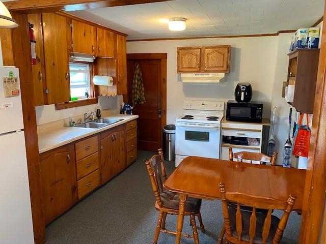 12 Adams Street St. Albans Town, VT 05478 - Photo 5 of 9