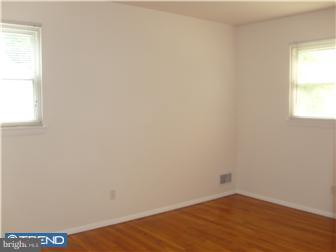 1528 Rudolph Drive Bethlehem, PA 18018 - Photo 6 of 12 Bedroom - Main