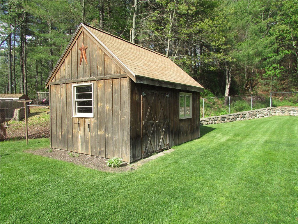 46 Tifft Road North Smithfield, RI 02896 - Photo 4 of 25