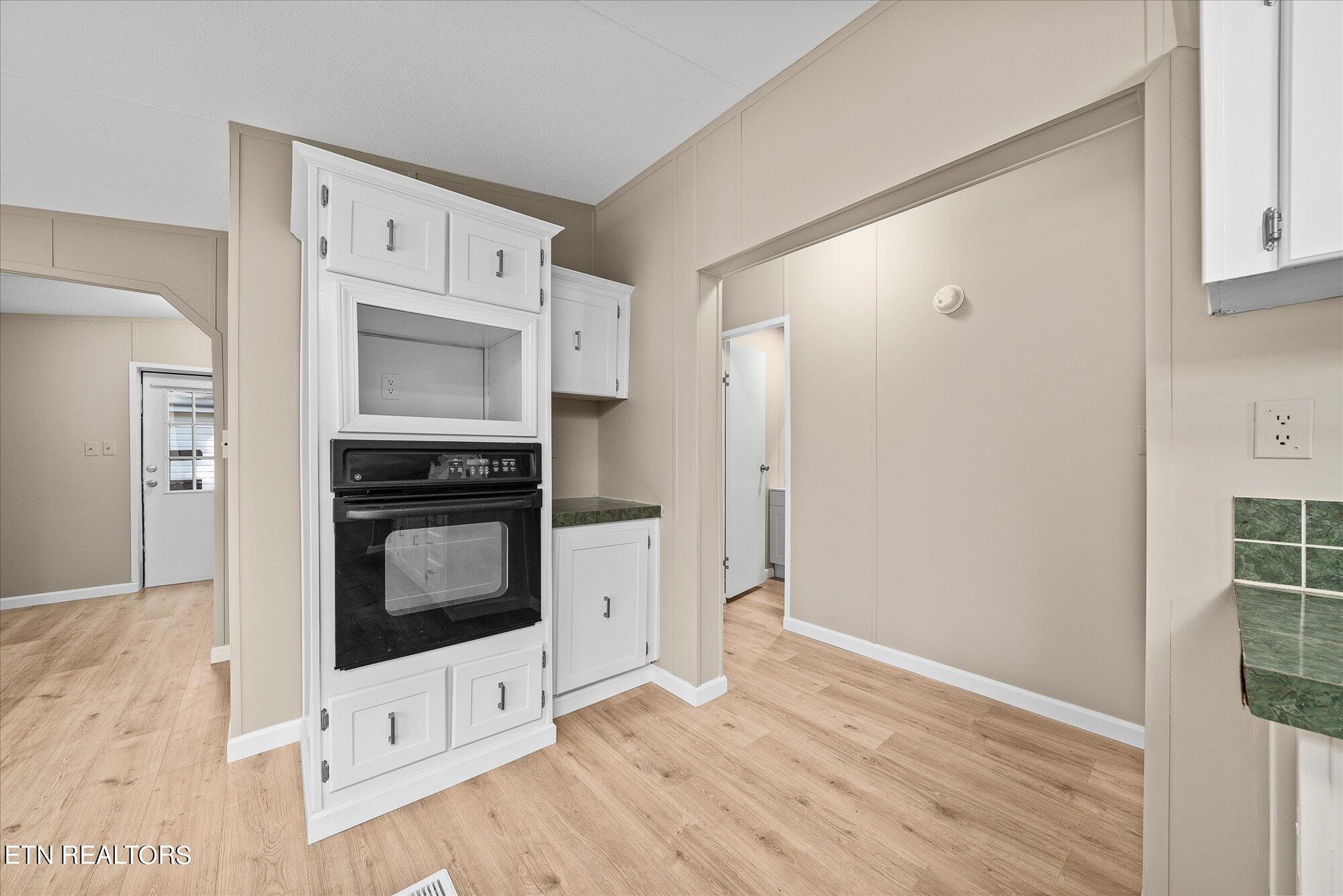 570 Tom Welch Road Crossville, TN 38571 - Photo 11 of 36 Kitchen