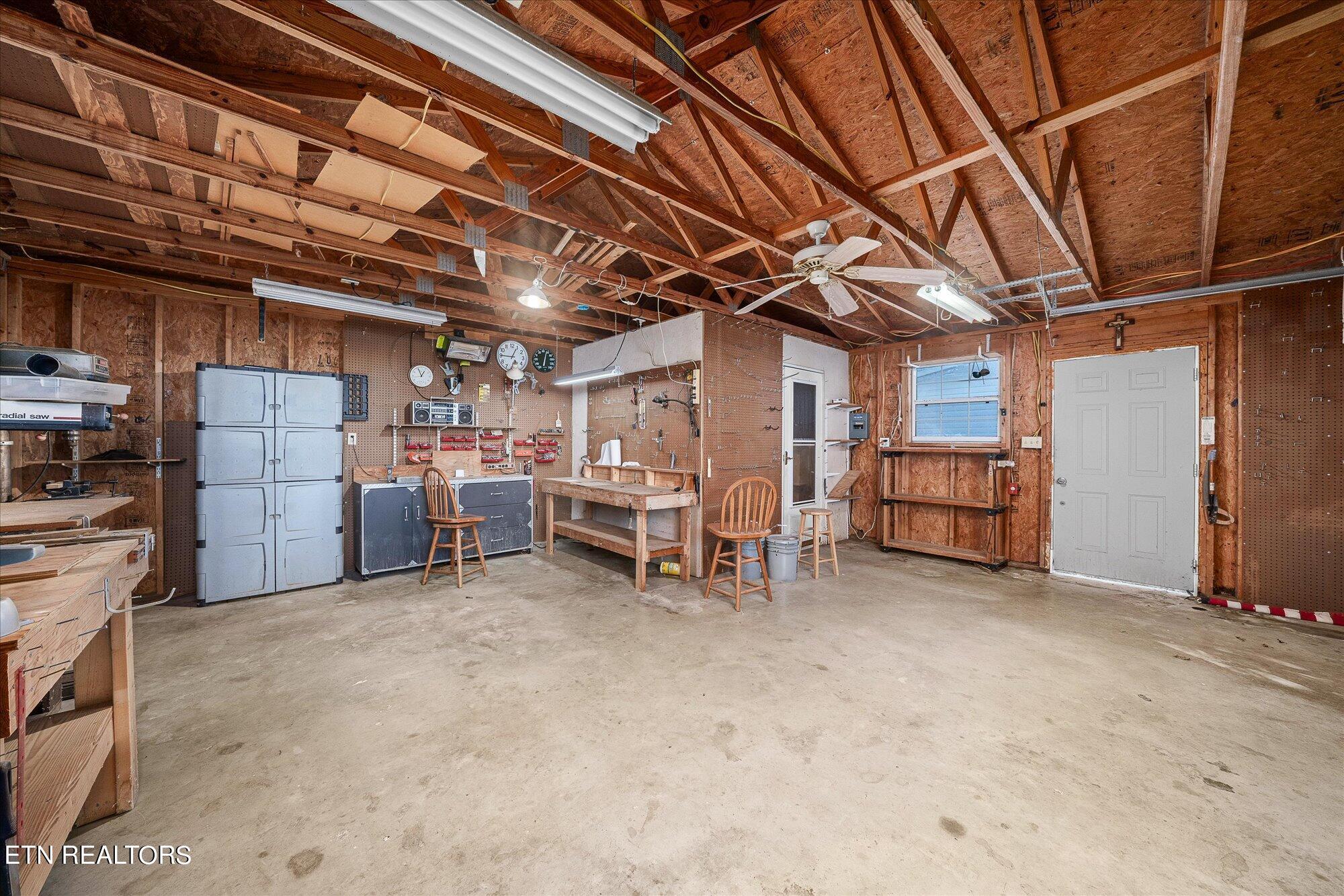 570 Tom Welch Road Crossville, TN 38571 - Photo 27 of 36 Detached Garage