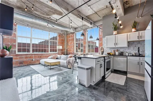 $419,000 | 321 West 7th Street, Unit 407, Kansas City, MO 64105