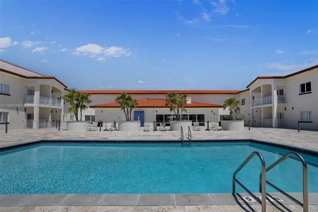 $440,000 | 10950 Northwest 82nd Street, Unit 109, Doral, FL 33178