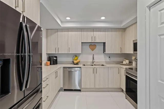 $440,000 | 10950 Northwest 82nd Street, Unit 109, Doral, FL 33178