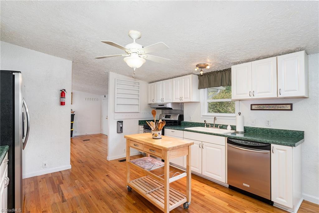 624 Lowe Road Madison, NC 27025 - Photo 13 of 47