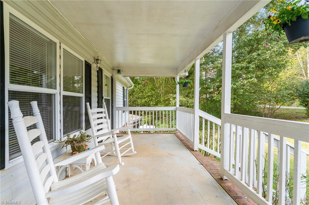 624 Lowe Road Madison, NC 27025 - Photo 3 of 47 Gallery Image 3