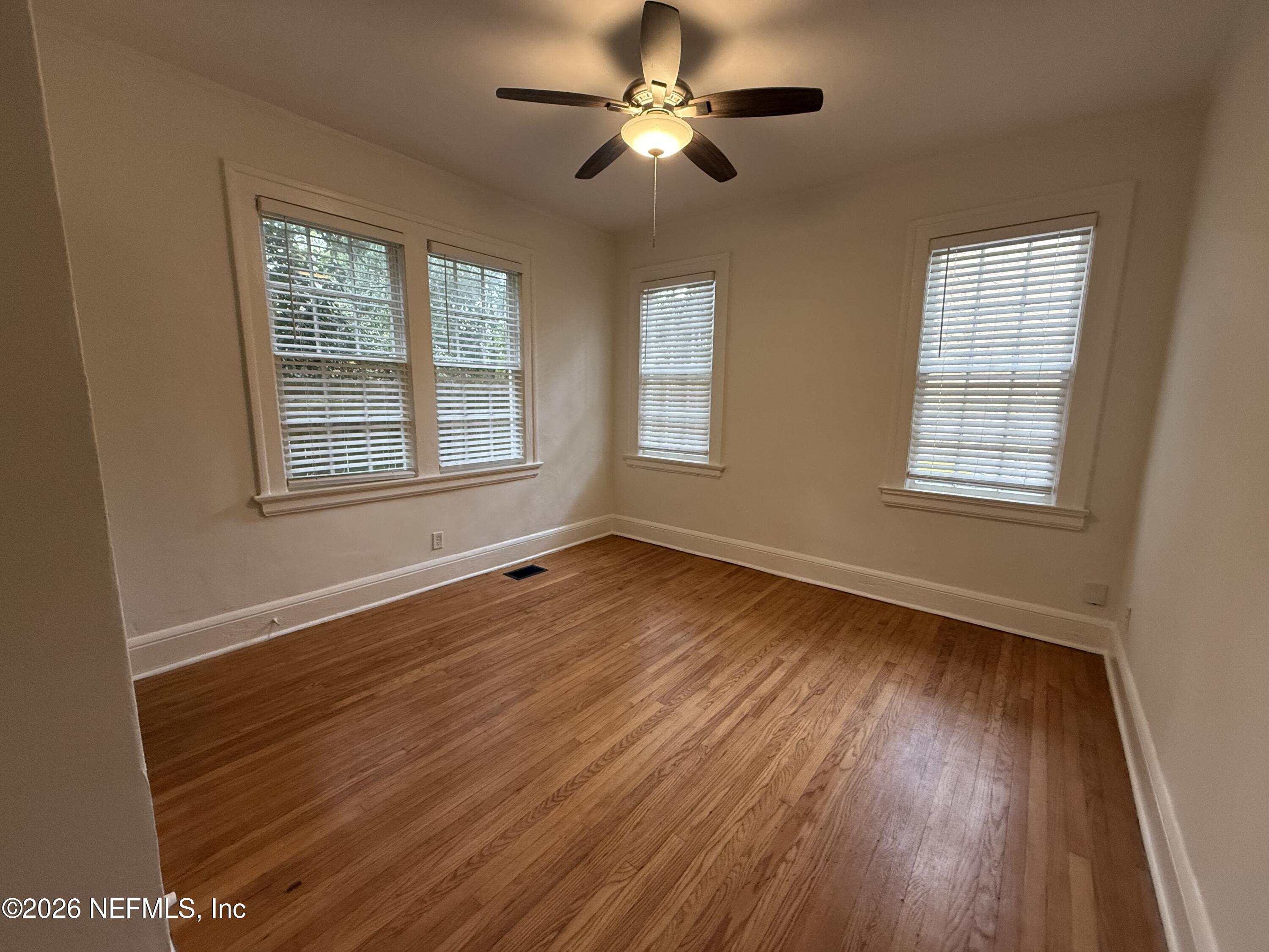 3201 Riverside Avenue, Unit 3207 Jacksonville, FL 32205 - Photo 11 of 13 3207 BR 2