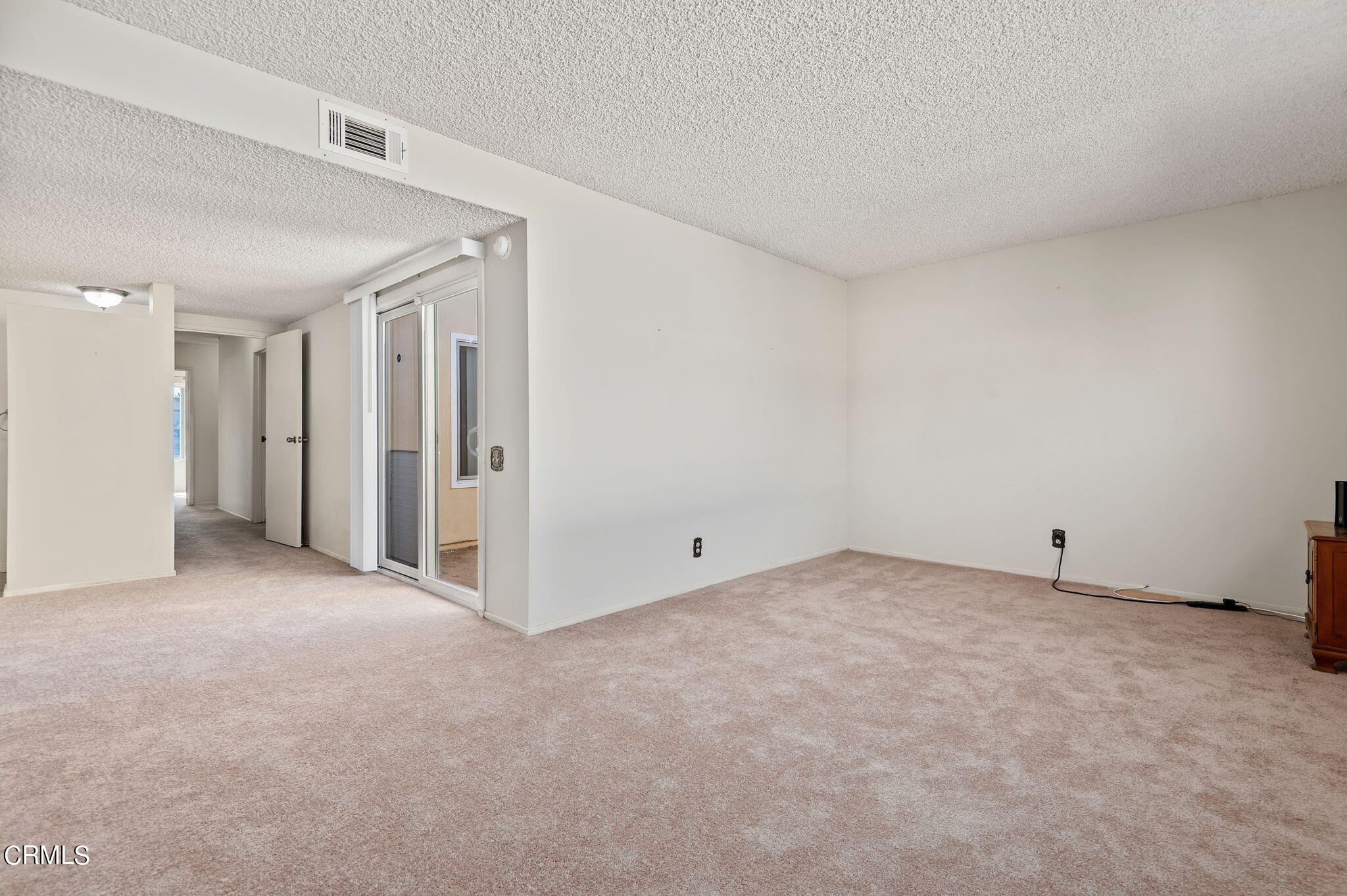 1150 Camelot Way Oxnard, CA 93030 - Photo 15 of 30 10-web-or-mls-10 - Primary Bedroom