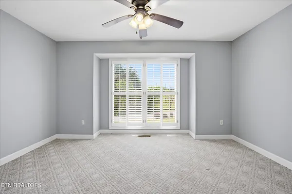 $449,900 | 169 Perkins Lane, Jacksboro, TN 37757