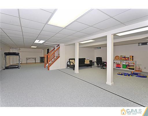 2 Parker Road Plainsboro, NJ 08536 - Photo 22 of 25 Gallery Image 22