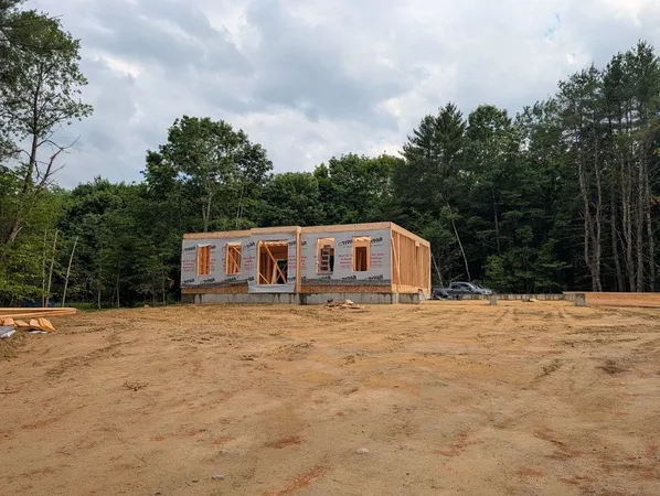 $689,900 | 85 Fairview Drive, Pittsfield, NH 03263