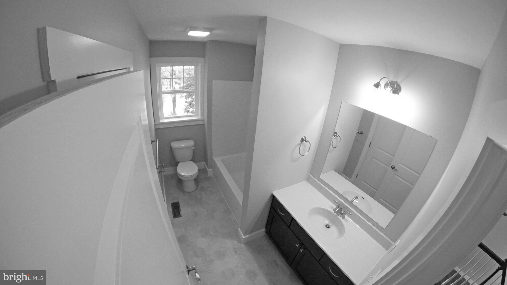 225 West Newport Road Lititz, PA 17543 - Photo 20 of 31