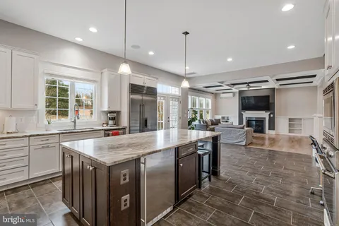 $2,750,000 | 362 Park Street Northeast, Vienna, VA 22180