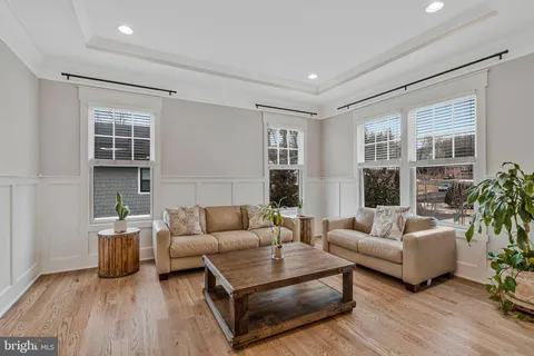 $2,750,000 | 362 Park Street Northeast, Vienna, VA 22180