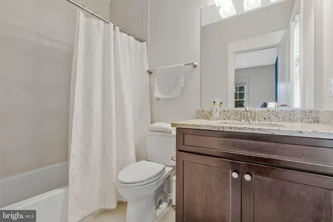 $2,750,000 | 362 Park Street Northeast, Vienna, VA 22180