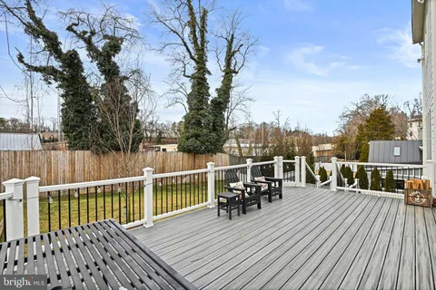 $2,750,000 | 362 Park Street Northeast, Vienna, VA 22180