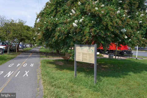 $2,750,000 | 362 Park Street Northeast, Vienna, VA 22180