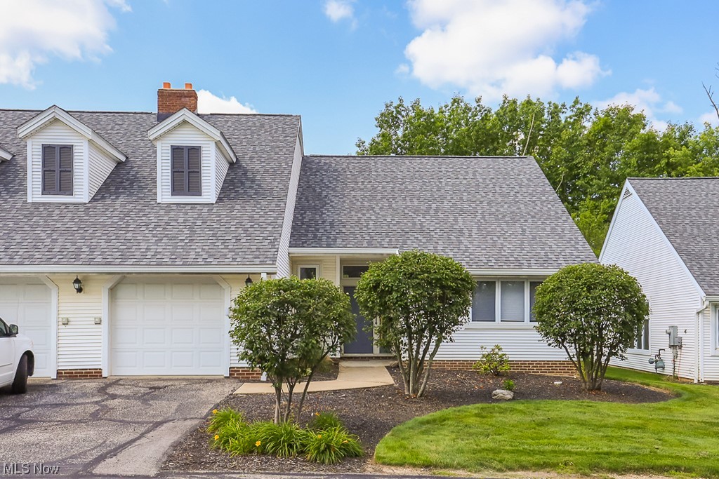 5770 Emerald Ridge Parkway, Unit B Solon, OH 44139 - Photo 1 of 26