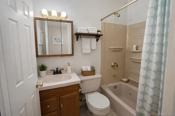 $1,300 | 39 Church Street, Unit 54, Port Jervis, NY 12771