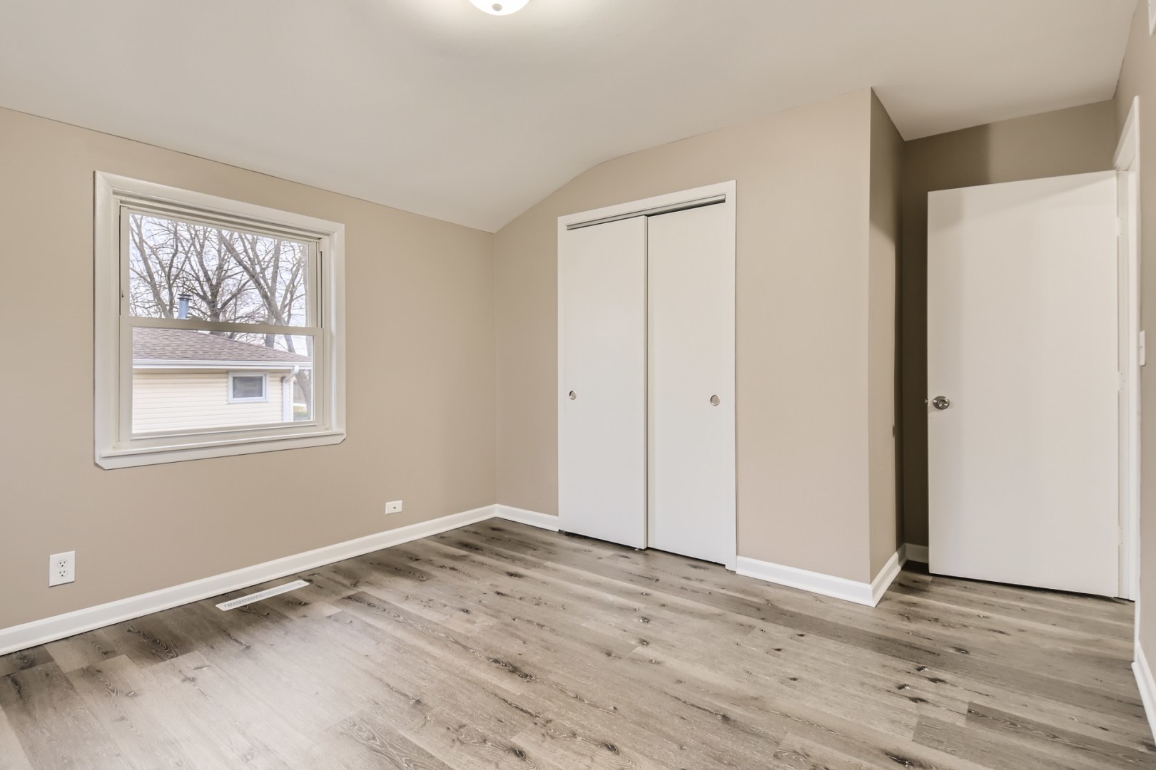 120 Roberts Road New Lenox, IL 60451 - Photo 17 of 26
