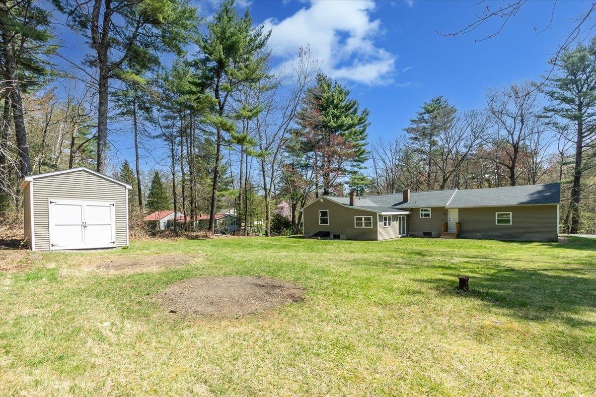 7 Ermer Road Derry, NH 03038 - Photo 3 of 55