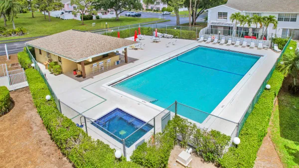 $389,999 | 226 Foxtail Drive, Greenacres, FL 33415