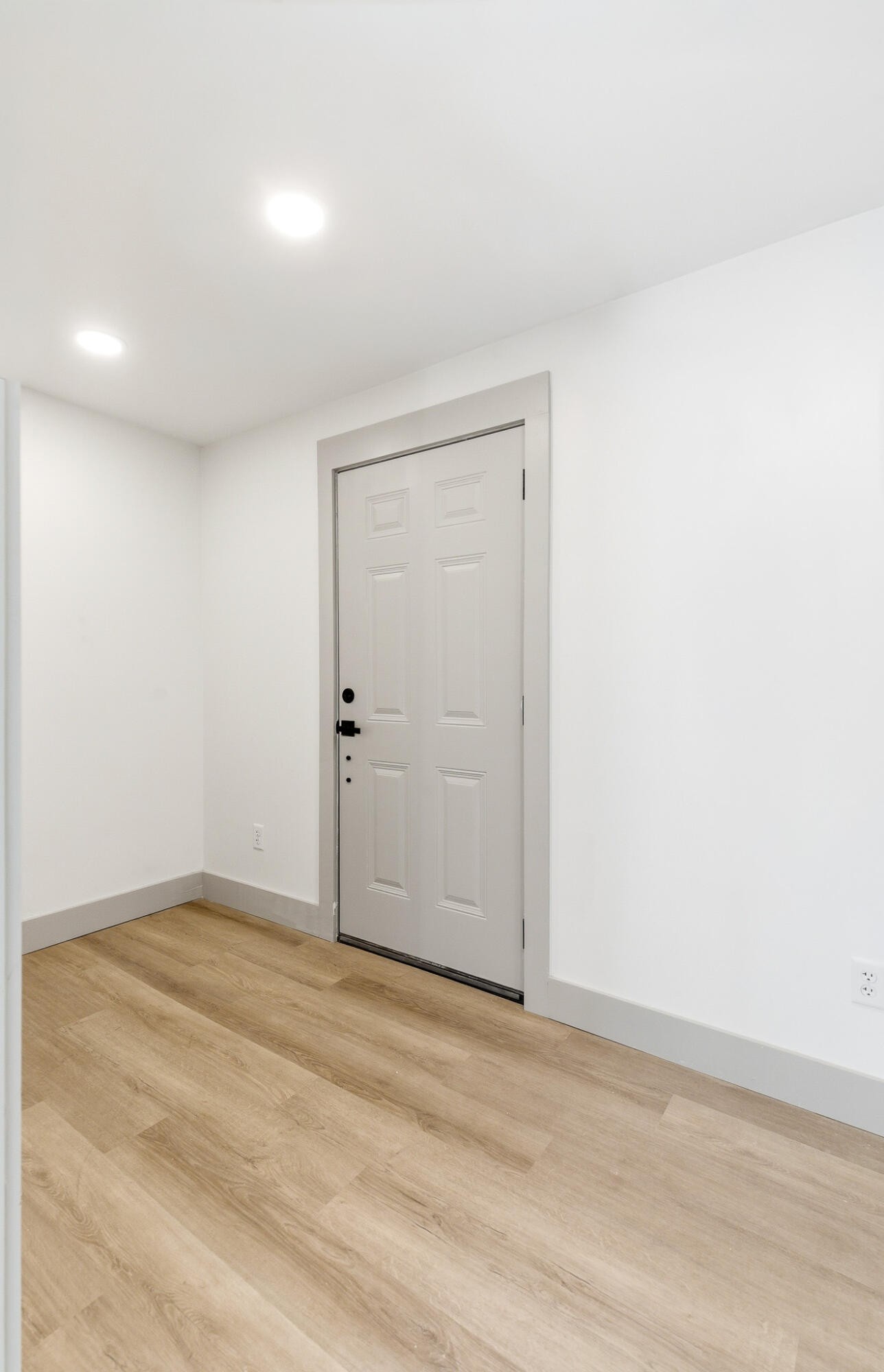 2317 Howell Street Cleveland, TN 37323 - Photo 24 of 39 an empty room with an entryway