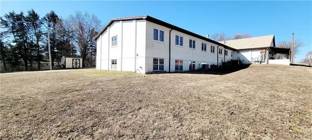 $799,000 | 100 North Green Street, Yates Center, KS 66783