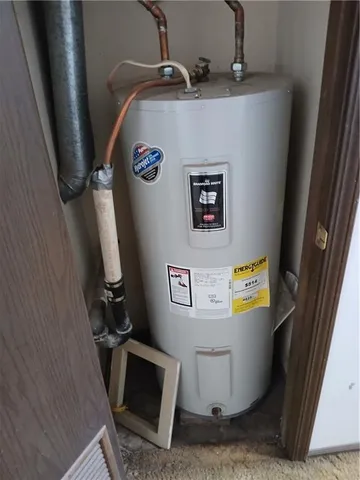 $799,000 | 100 North Green Street, Yates Center, KS 66783