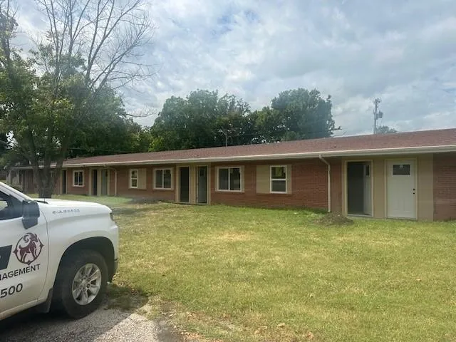 $799,000 | 100 North Green Street, Yates Center, KS 66783