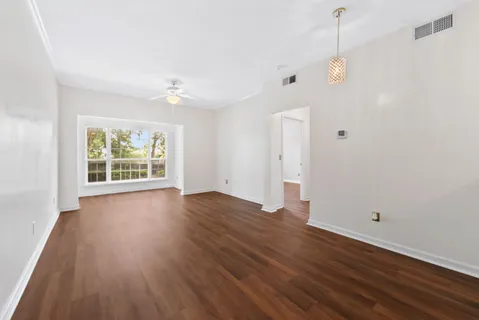 $224,900 | 2025 Woodmont Boulevard, Unit 226, Nashville, TN 37215