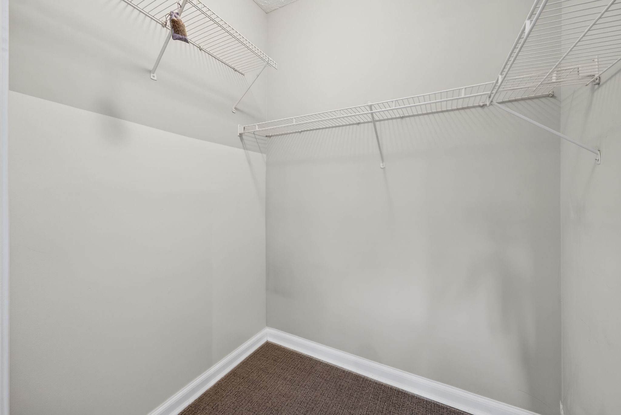 2025 Woodmont Boulevard, Unit 226 Nashville, TN 37215 - Photo 14 of 27