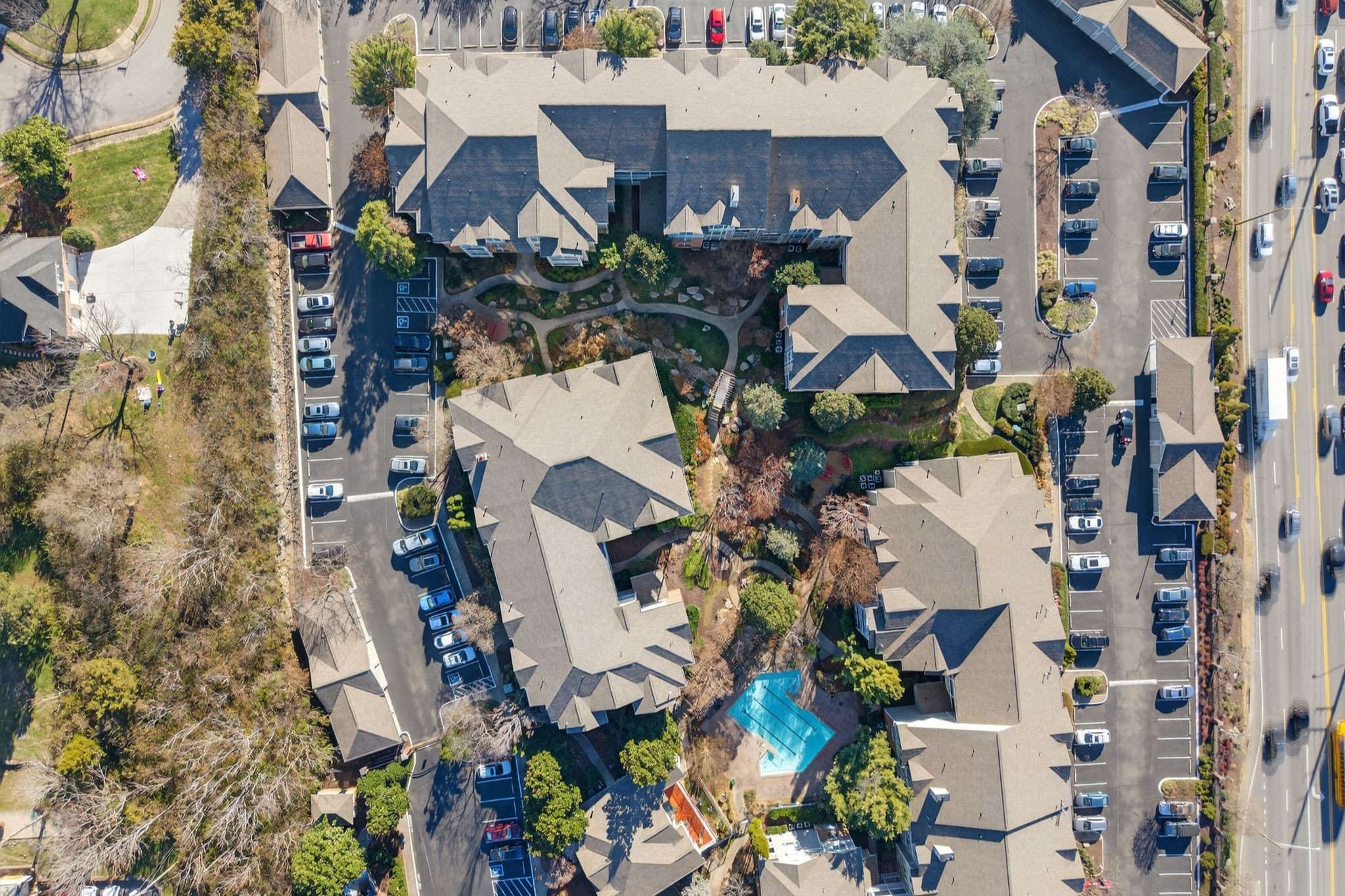 2025 Woodmont Boulevard, Unit 226 Nashville, TN 37215 - Photo 19 of 27