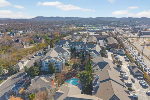 $239,000 | 2025 Woodmont Boulevard, Unit 226, Nashville, TN 37215