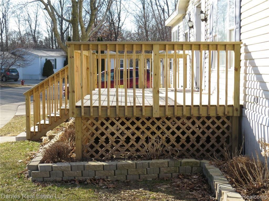 2500 Mann Road, Unit 421 Clarkston, MI 48346 - Photo 2 of 32