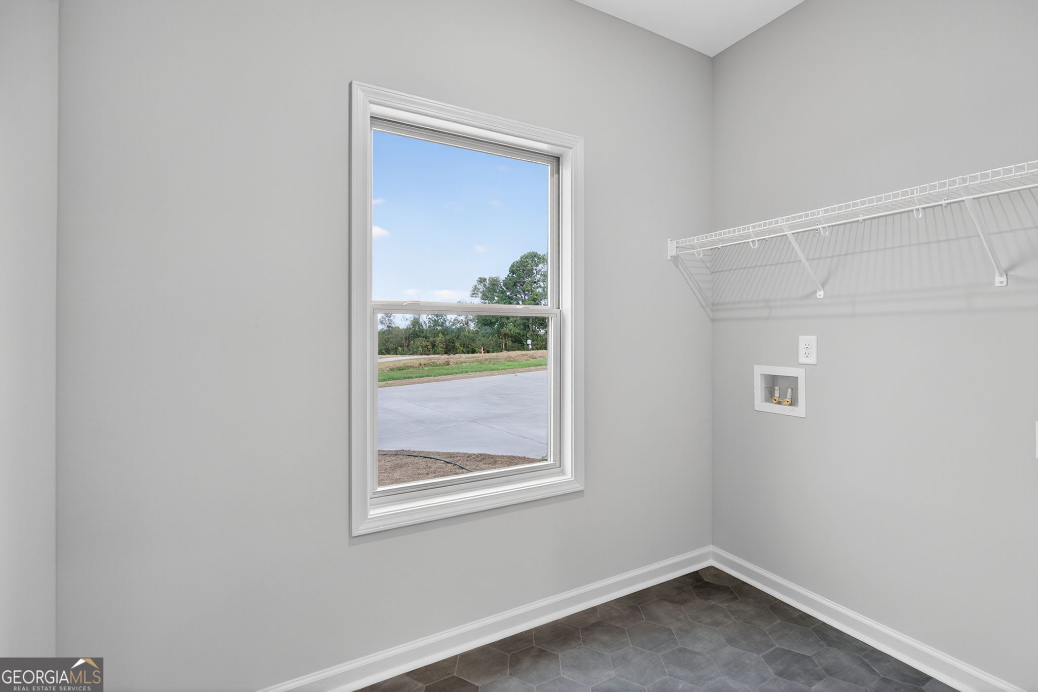 359 Gray Road Roopville, GA 30170 - Photo 39 of 46 a small space with a window