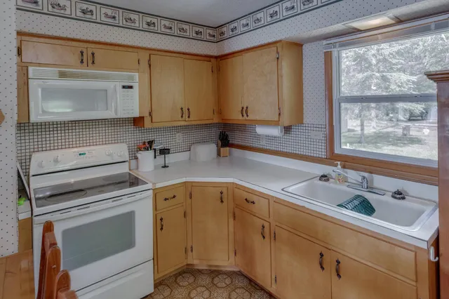 $475,000 | 5309 Howard Lake Road Northwest, Akeley, MN 56433