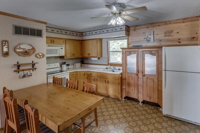 $470,000 | 5309 Howard Lake Road Northwest, Akeley, MN 56433