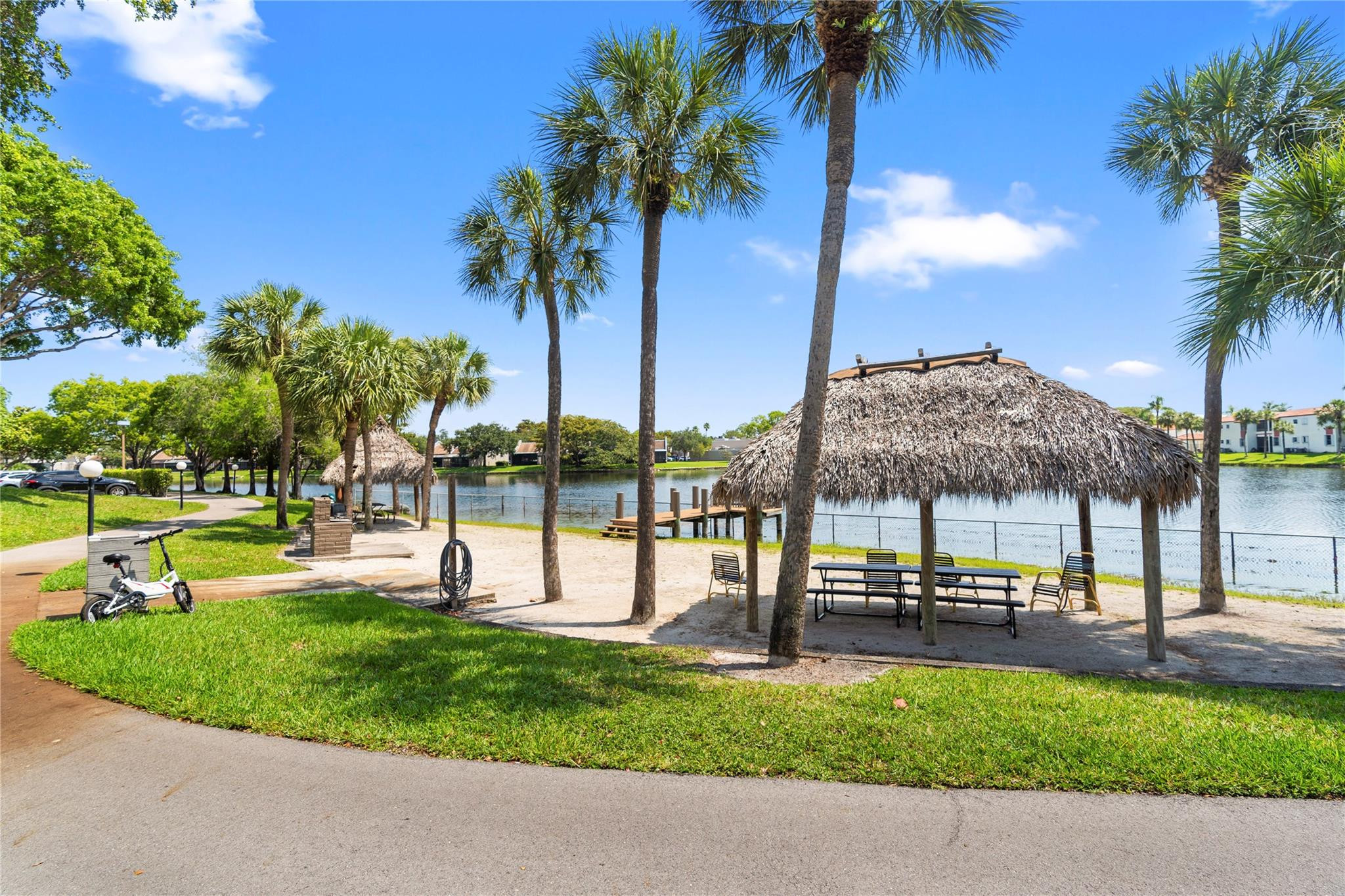 900 Colony Point Circle, Unit 511 Pembroke Pines, FL 33026 - Photo 25 of 38 Photo 25