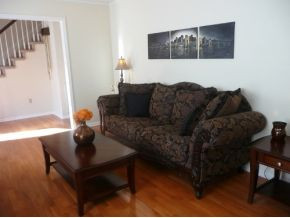 200 Old Castle Road Kingsport, TN 37660 - Photo 2 of 18 Living Room
