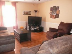 200 Old Castle Road Kingsport, TN 37660 - Photo 5 of 18 Den