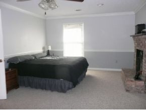 200 Old Castle Road Kingsport, TN 37660 - Photo 6 of 18 Master Bedroom