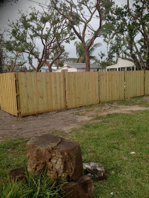 20151 Kings Row Sugarloaf, FL 33042 - Photo 5 of 19 fence