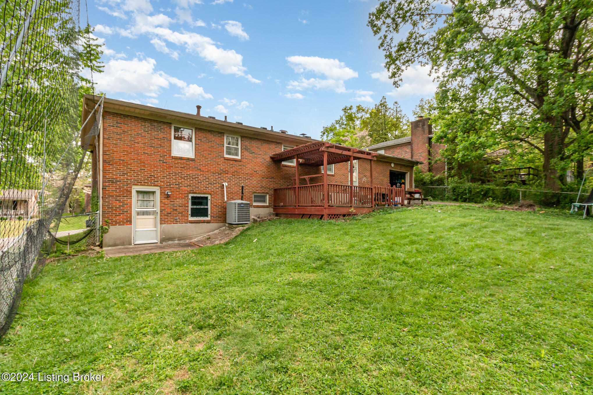 1517 Knight Road Louisville, KY 40216 - Photo 21 of 22 Back